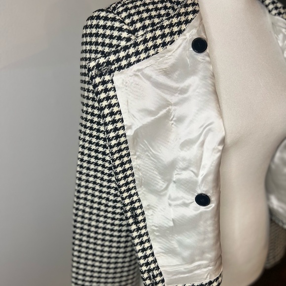 Villette Cropped Houndstooth Jacket - Picture 5 of 7